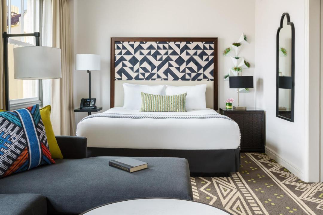 Photo of Bedroom in Theater District