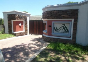 Lake Sands Manor