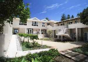 Abalone Guest Lodge