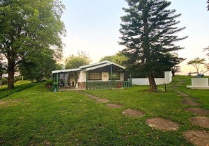 Sherwood's Country House