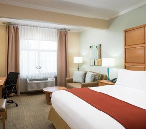 Holiday Inn Express Hotel Suites Santa Clara Silicon Valley Ihg 
