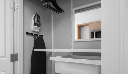 Studio, 1 King Bed with Sofa bed (Hearing Accessible)