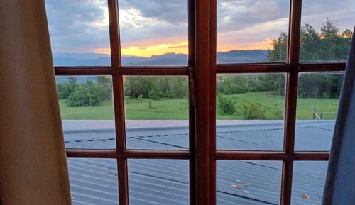 Romantic Room, Patio, Mountain View