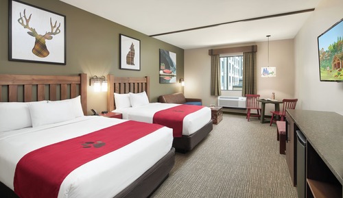 Standard Suite, 2 Queen Beds, Accessible, Bathtub