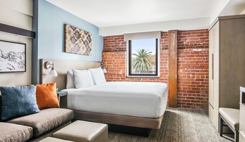 Studio Suite, 1 King Bed, Kitchen (High Floor)