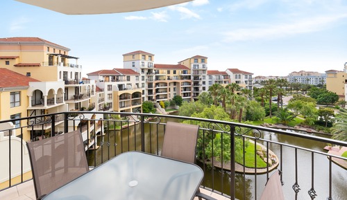 Deluxe Apartment, 2 Bedrooms (411 Portofino)