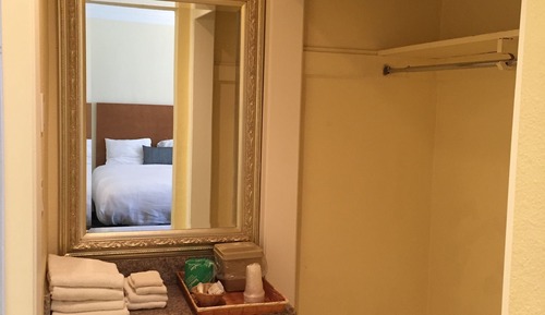Deluxe Room, 2 Queen Beds, Non Smoking