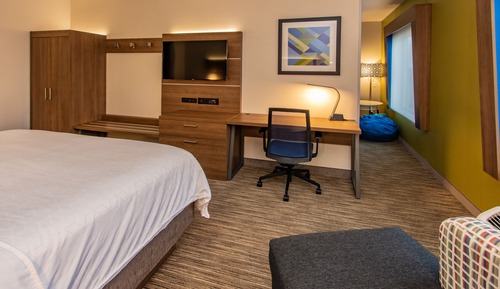 Suite, Multiple Beds