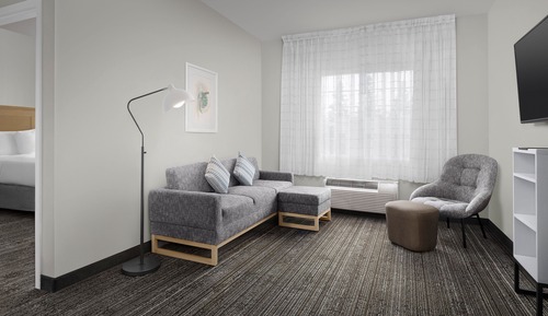 Suite, 2 Bedrooms, 2 Queen Beds and a Sofa Bed