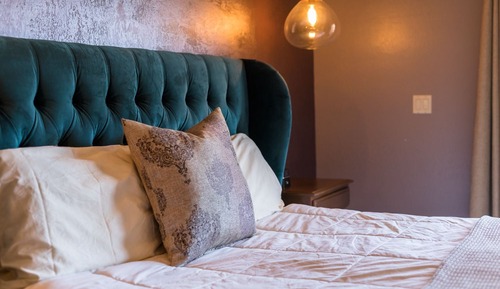 Signature Room, 1 King Bed, Balcony
