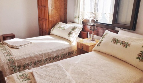 Twin Room, 2 Twin Beds