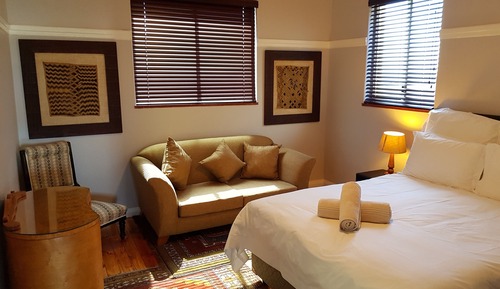 Classic Apartment, 2 Bedrooms, Partial Ocean View