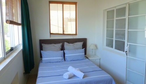 Classic Apartment, 2 Bedrooms, Partial Ocean View