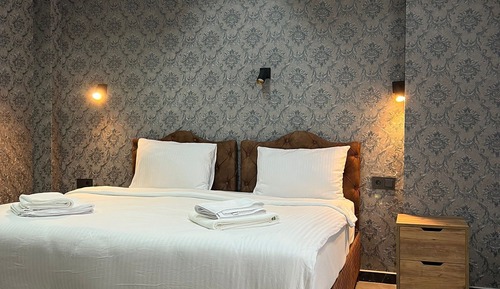 Family Triple Room, City View