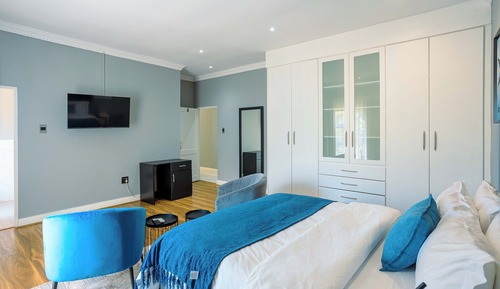 Premium Room, 1 Queen Bed, Balcony, Garden View