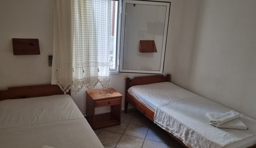 Economy Twin Room, 1 Bedroom