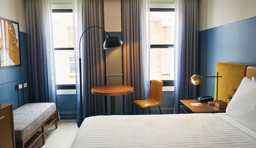 Deluxe King Room