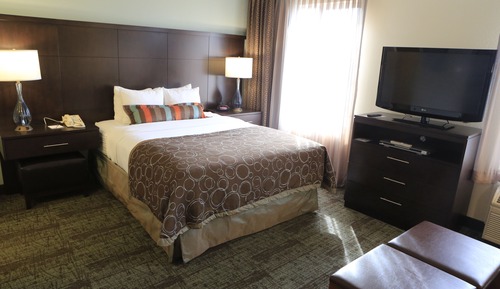 Suite, 1 Bedroom, Roll-in Shower, Kitchen (Mobility Accessible)