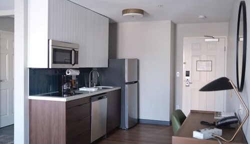 Suite, 1 Bedroom, Kitchen