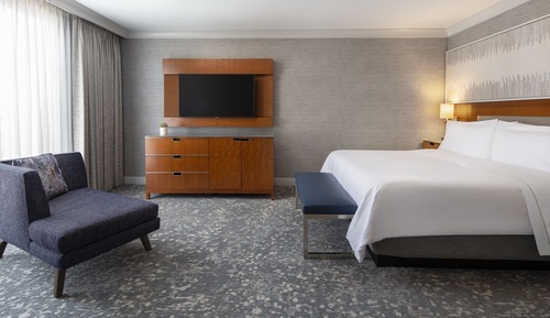 Junior Suite, 1 King Bed with Sofa bed, Courtyard View, Corner (Corner)