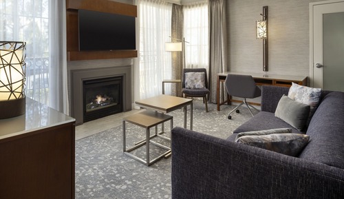 Suite, 1 Queen Bed with Sofa bed, Fireplace