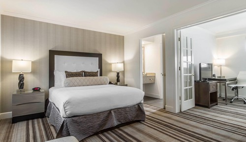 Suite, 1 Queen Bed, Non Smoking