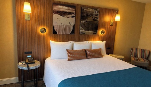 Deluxe Room, 1 King Bed