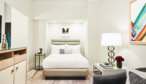Deluxe Room (Full)
