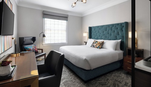 Room, 1 King Bed, Accessible Bathtub