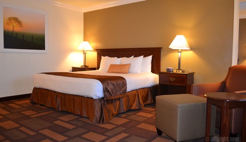 Suite, 1 Bedroom, Non Smoking (1 KINGBED & 1 QUEENBED)