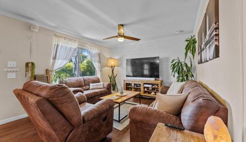 Three-Bedroom Vacation Home 