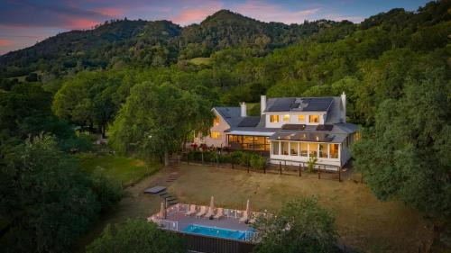 Four-Bedroom Vacation Home