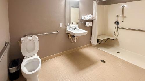 Queen Room - Disability Access