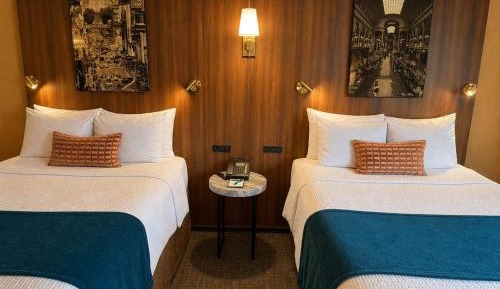 Traditional Double Room with Two Double Beds