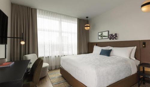 Urban King Room 