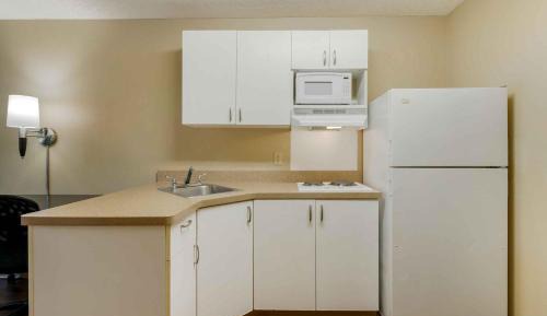 Studio with 2 Double Beds - Non-Smoking