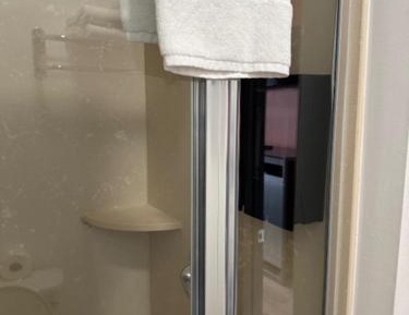 Renovated, 1 Queen Bed, Private Bathroom, Non Smoking