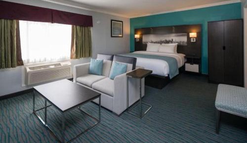 King Room with Spa Bath
