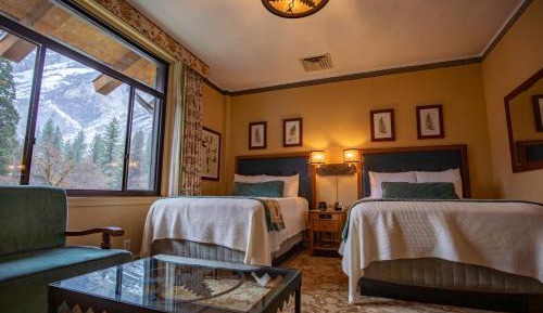 Double Room with Mountain View