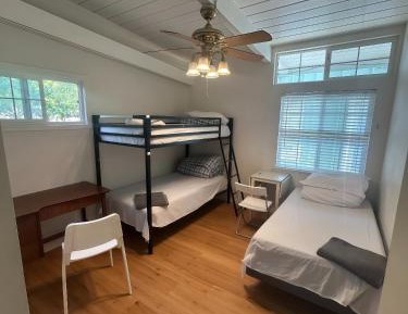 Bunk Bed in Mixed Dormitory Room