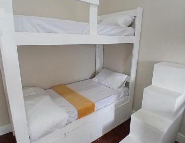 6-Bed Mixed Dormitory Room