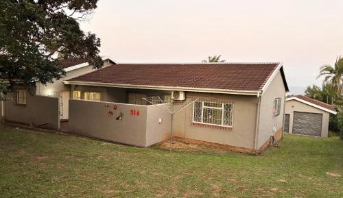Four-Bedroom Holiday Home