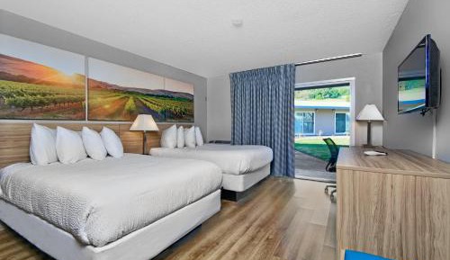 Double Room with Two Double Beds - Non-Smoking