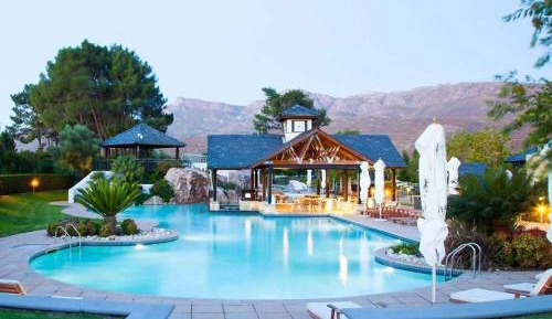 Four-Bedroom Holiday Home