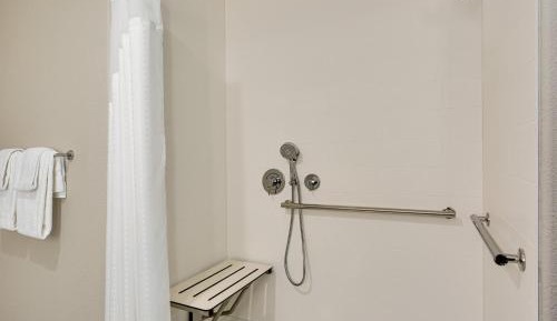 Standard King Room with Roll In Shower - Communications/Mobility Accessible