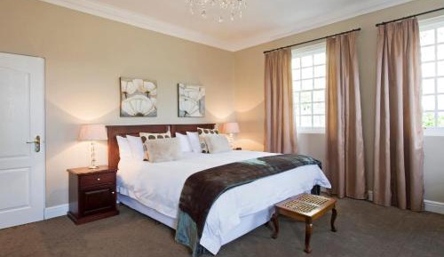 King Room with Sofa Bed - Room 8