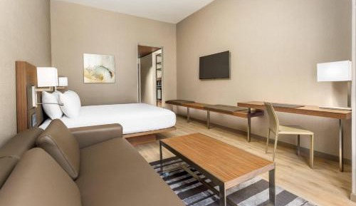 King Room with Sofa Bed