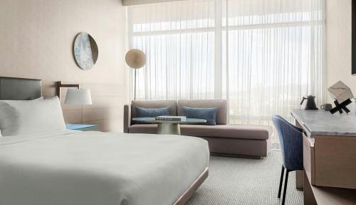King Room with Courtyard View