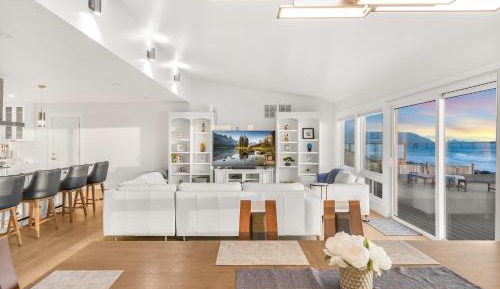 Three-Bedroom Townhouse