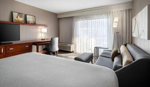 King Room with Sofa Bed